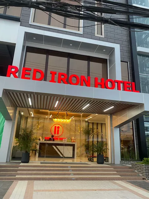 Red Iron Hotel