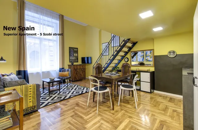 Little Americas Colonial Times Apts