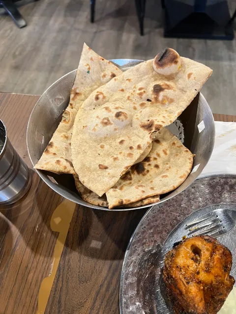 MITRAN DA DHABA HARRIS PARK WIGRAM STREET