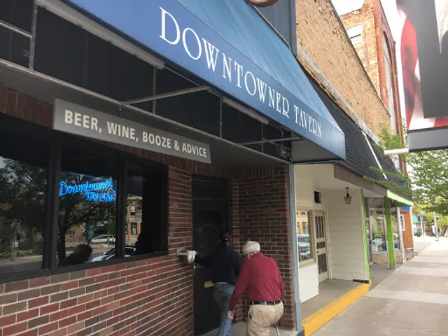 Downtowner tavern