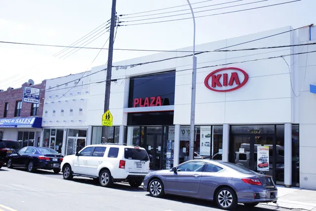 Plaza KIA