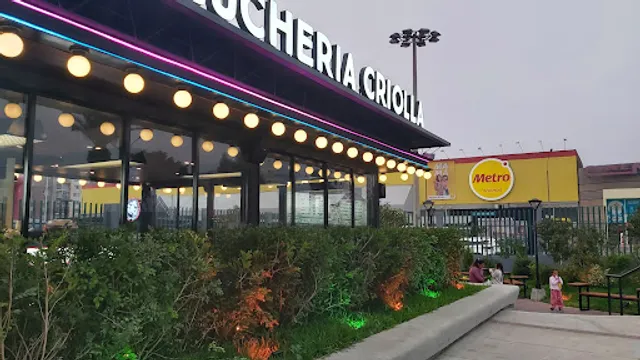 La Lucha Sangucheria Criolla