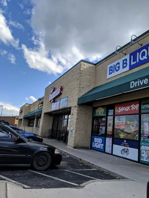 Cocktails Bar & Grill