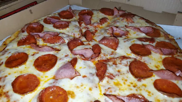 Weekend Dreams Pizza & Wings