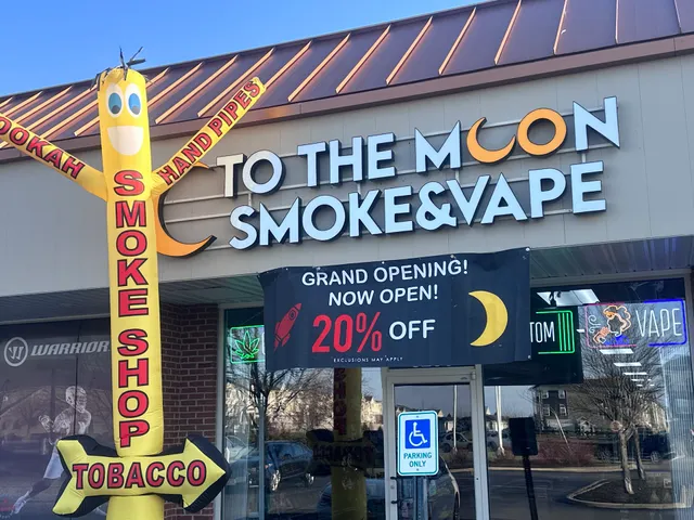 To The Moon Smoke & Vape - Polaris