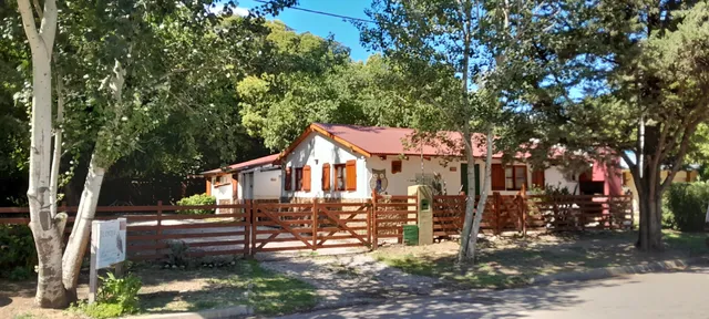 CABAÑAS EL DIQUE-SIERRA DE LA VENTANA