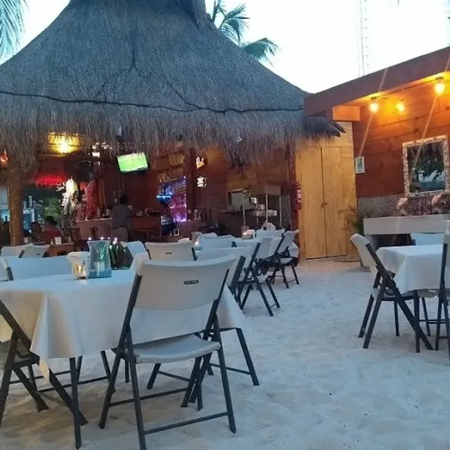 La Playita Restaurant Isla Mujeres
