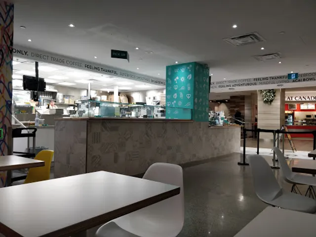 Calii Love - First Canadian Place