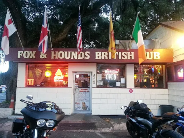 Fox & Hounds British Pub