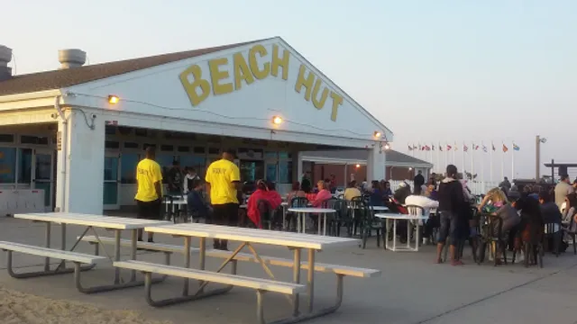 Tiki Joe's Smith Point