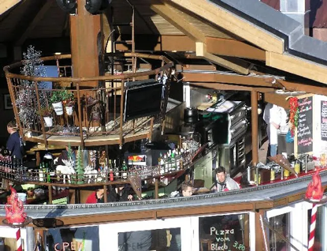 Skihütte und Schirmbar Alm Salettl