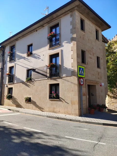 APARTAMENTOS ANTONIA