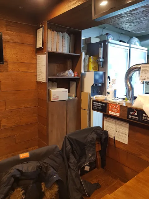 교촌치킨 내손갈뫼점