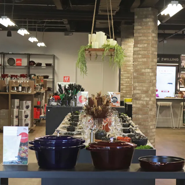 Zwilling Factory Outlet - Pleasantville