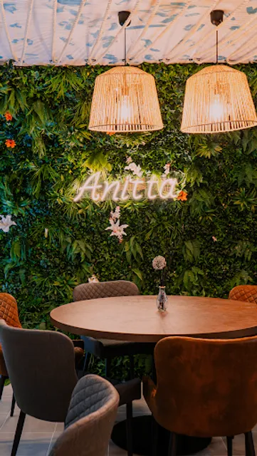 Anitta Brunch & Bistro