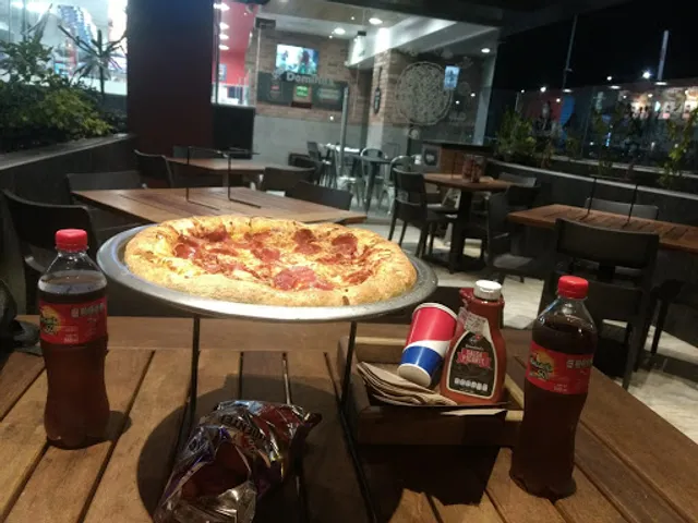 Domino's Plaza Tenaria