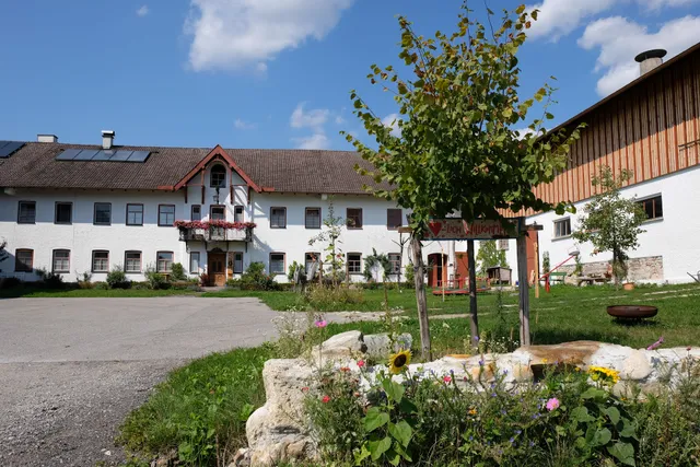 Brunnhuberhof Biohof Pürten