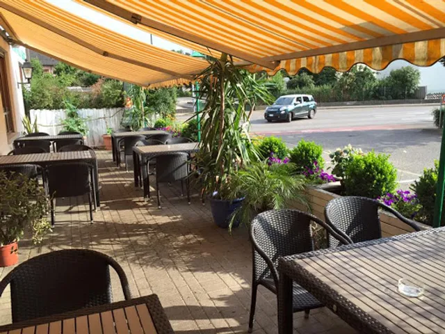 China Restaurant Hong Kong, Pfuhl