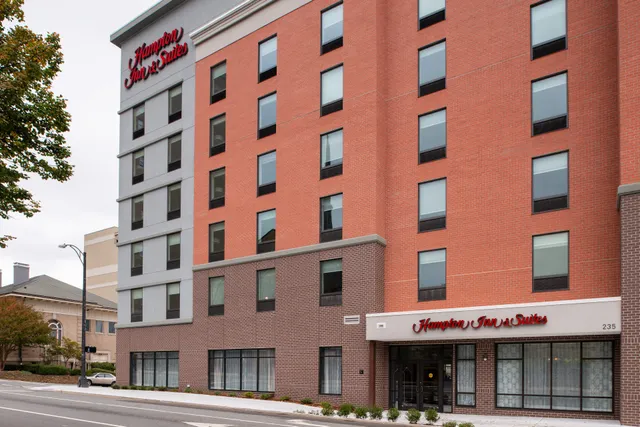 Hampton Inn & Suites Winston-Salem Downtown
