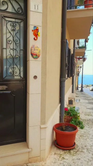 B&B Scilla Guest House