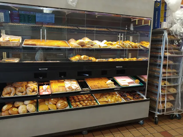 EL MEXICANO BAKERY & POLLO ALA BRASA