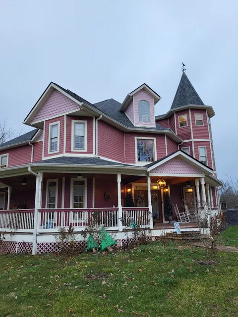 Creek Side Bed & Breakfast