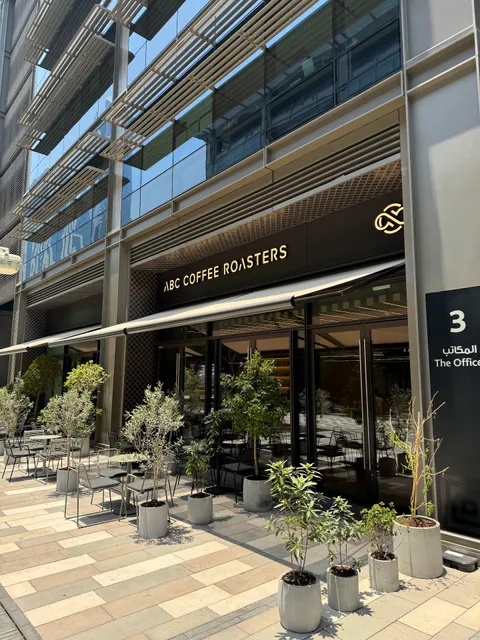 Yann Couvreur Pâtisserie - Dubai | One Central