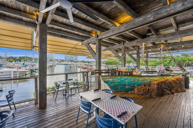 Sábalos Marina Grill & Rooftop