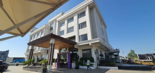 OYO 27837 Anandam Club And Resort