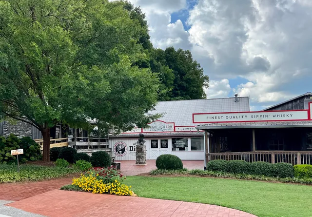 Cascade Hollow Distilling Co. (George Dickel Distillery)