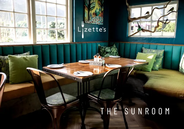 Lizette's Kitchen Bar & Restaurant