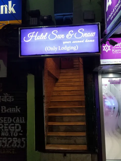 HOTEL "SUN 'N' SNOW"