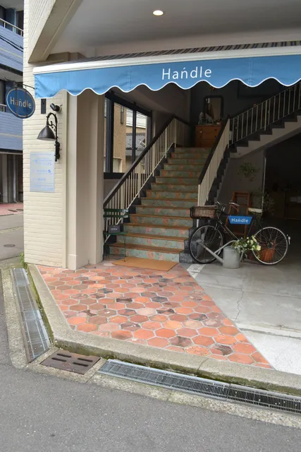 アンティーク家具ショップ ハンドル本店