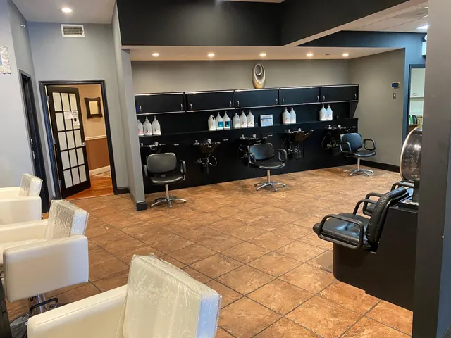Park Avenue Salon, Suites & Barbershop
