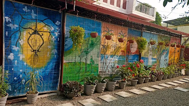 Eden Cafe (Kasturi chowk, Lower Tunwala,Dehradun) (near Miyawala)