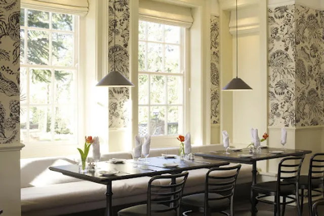 The Manor at Sway Dining