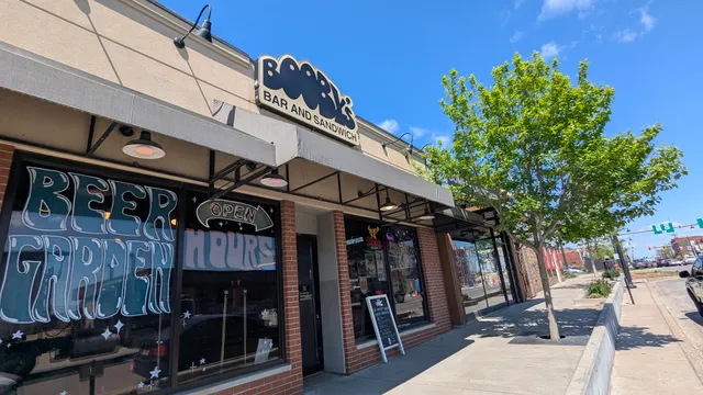 Booby's Bar and Sandwich