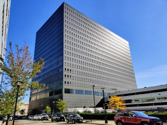 Gateway Center Plaza 2