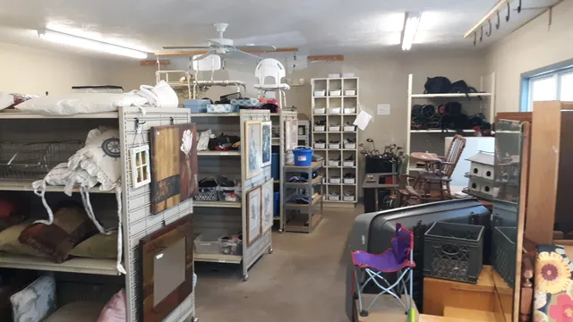 4 N.I.N.E Thrift Store