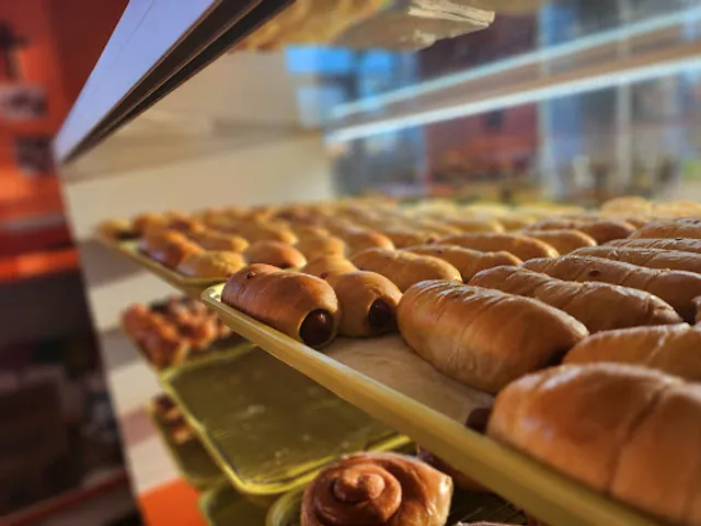 Town Donut and Breakfast Zachary