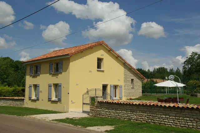 Roulotte la Badèle & Gite l'OLifred