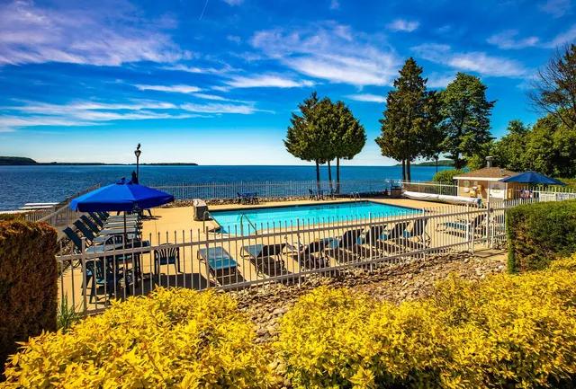 Westwood Shores Waterfront Resort