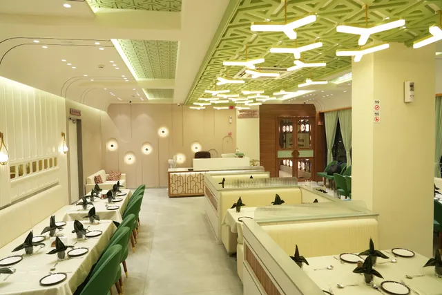 DIVINE TASTE RESTAURANT AND BANQUET