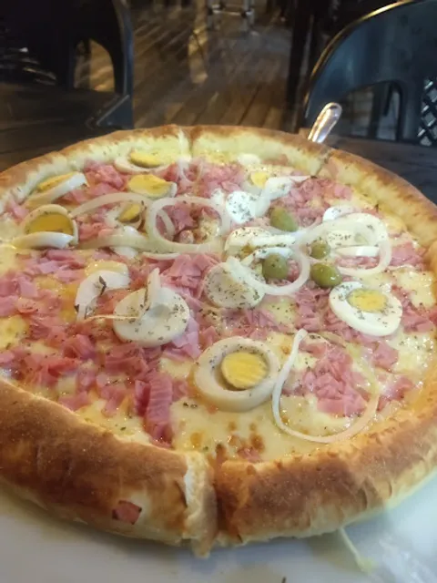 4 Estylo's Pizzaria - Eco Mall