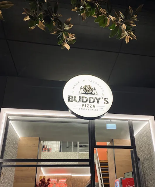 BUDDY'S pizza