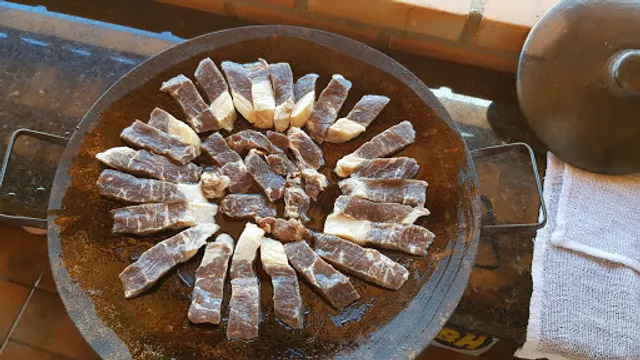 JM BAR,Comes e Bebés