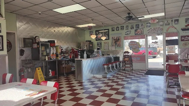 Boomarang Diner Moore