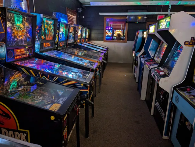 The Old School Pinball & Arcade