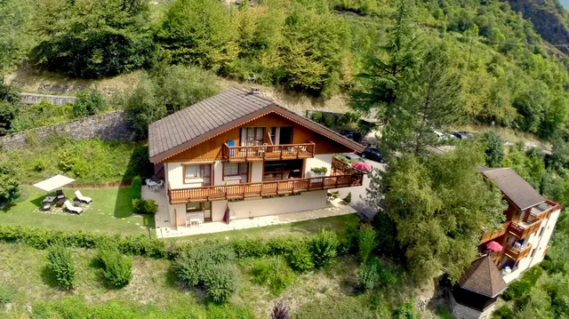 Hôtel Studios La Rochetaillée