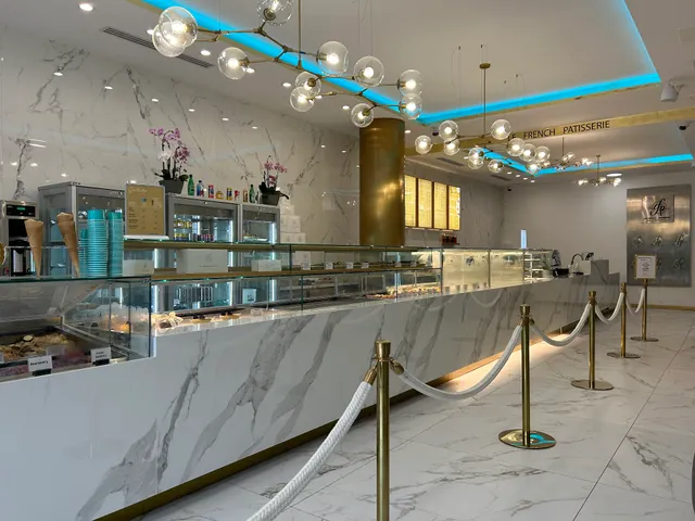 Le French Patisserie